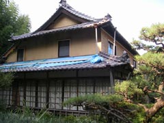 春日の家