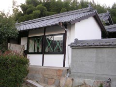 春日の家