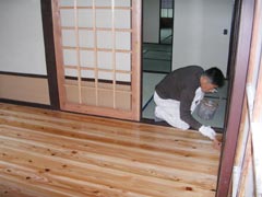 春日の家