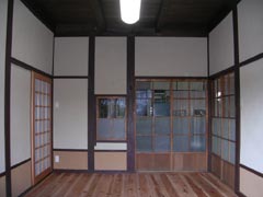 春日の家