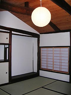 春日の家