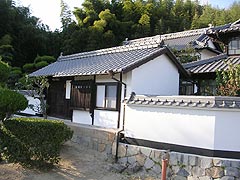 春日の家
